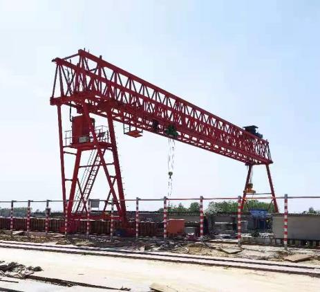 帶有伸縮機構(gòu)的司機室有什么好處，常用于哪些龍門吊上？