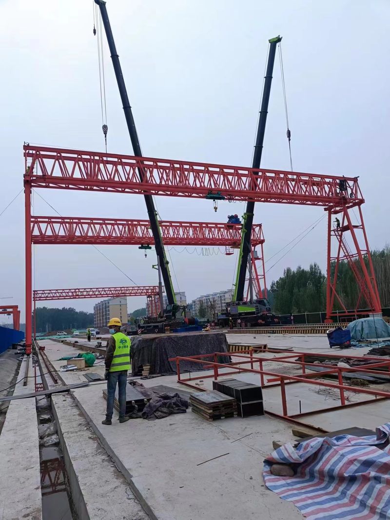 廣西路橋南寧項目MG100/10噸-38米-16米龍門吊，MH10噸-32米-9米龍門吊
